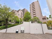 【神奈川県/横浜市都筑区北山田】ヒルトップコートきらめきの街 4番街 アプローチ