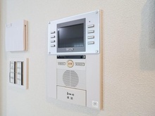 【神奈川県/横浜市都筑区南山田】ライオンズ港北ニュータウンオーセンティックハウス TVモニター付きインターフォン