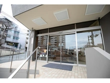 【神奈川県/横浜市青葉区市ケ尾町】ファミリーコーポ市ヶ尾 エントランス