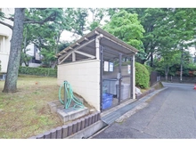 【神奈川県/川崎市宮前区宮崎】東急ドエル宮崎台バースビレジ C棟 ゴミ置き場