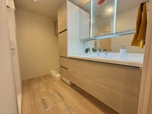 【東京都/武蔵野市境南町】ラヴィドール武蔵境 洗面室