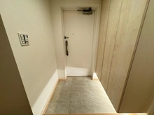 【東京都/武蔵野市境南町】ラヴィドール武蔵境 玄関