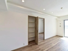 【東京都/小金井市貫井南町】パークホームズ武蔵小金井フォレストフィールド リビング・ダイニング：収納