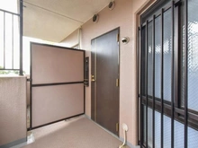 【東京都/武蔵野市桜堤】ロイヤルアーク武蔵野 玄関：玄関ポーチ