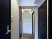 【東京都/武蔵野市境南町】武蔵境永谷タウンプラザ 玄関：右奥扉