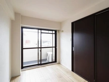 【東京都/武蔵野市境南町】武蔵境永谷タウンプラザ 洋室：約5.5帖