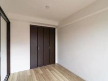 【東京都/武蔵野市境南町】武蔵境永谷タウンプラザ 洋室：約5.5帖