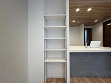 【東京都/東久留米市前沢】ハイコート花小金井 可動棚：リビング　可動棚