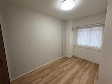 【東京都/東久留米市前沢】ハイコート花小金井 洋室：約5.0帖