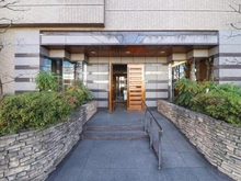 【東京都/東久留米市前沢】ハイコート花小金井 エントランス