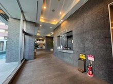 【東京都/小平市花小金井南町】東京プライムウエスト エントランス