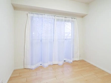 【東京都/小平市学園西町】ライオンズマンション一橋学園 洋室：約4.4帖
大規模修繕工事中