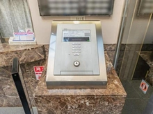 【東京都/国分寺市泉町】ライオンズガーデン西国分寺 エントランス：オートロック