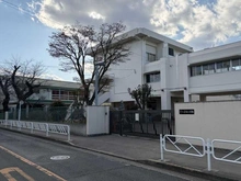 【東京都/調布市国領町】アイビハイツ調布 調布市立八雲台小学校（現地より約340m）