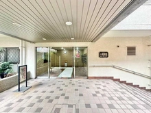 【東京都/小平市学園西町】一橋学園ガーデニア エントランス