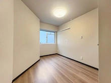 【東京都/小金井市本町】シャトー小金井 洋室：4.5帖