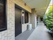 【東京都/調布市入間町】ウエリス仙川調布の森 玄関