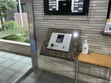 【東京都/小平市回田町】ライオンズヴィアーレ武蔵小金井壱番館 エントランス
