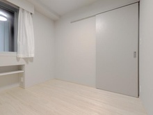 【東京都/新宿区内藤町】グローリオ御苑内藤町 洋室