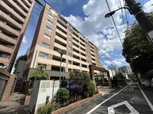 【東京都/新宿区内藤町】グローリオ御苑内藤町 外観