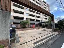 【東京都/新宿区内藤町】グローリオ御苑内藤町 外観