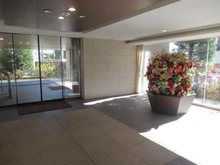 【東京都/小平市鈴木町】ザ・パークハウス花小金井ガーデンI街区 B棟 エントランス