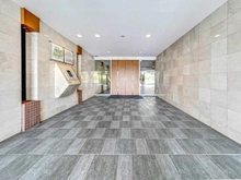 【東京都/府中市浅間町】エルフォレスト ガーデンウィング棟 エントランス