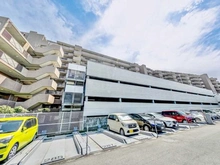 【東京都/府中市浅間町】エルフォレスト ガーデンウィング棟 駐車場