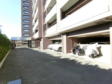 【東京都/世田谷区新町】パークハウス桜新町テラスイースト 敷地内