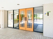 【東京都/世田谷区新町】パークハイム新町三丁目 エントランス