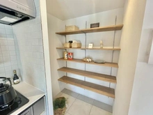 【東京都/世田谷区上用賀】上用賀キソウマンション 収納：シェルフ