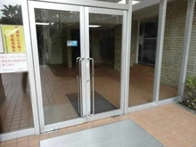 【東京都/世田谷区弦巻】三井馬事公苑南ハイツ エントランス