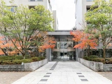 【東京都/世田谷区成城】パークシティ成城　 E-court エントランス