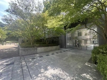 【東京都/世田谷区成城】パークシティ成城　 E-court エントランス