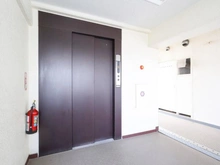 【東京都/世田谷区弦巻】三井馬事公苑南ハイツ エレベーター