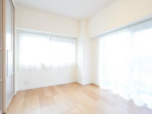 【東京都/世田谷区弦巻】三井馬事公苑南ハイツ 洋室