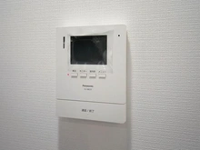 【東京都/世田谷区上用賀】馬事公苑前ハイム2号棟 TVモニター付きインターホン