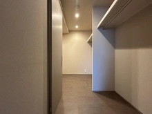 【東京都/世田谷区深沢】深沢ハウス L棟 収納：ウォークインクローゼット
