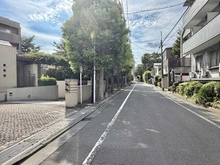【東京都/世田谷区弦巻】ライオンズマンション弦巻グランフォート 前面道路