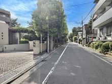【東京都/世田谷区弦巻】ライオンズマンション弦巻グランフォート 前面道路