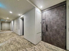 【東京都/世田谷区三軒茶屋】パークホームズ三軒茶屋一丁目 廊下：内廊下設計