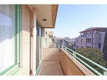 【東京都/世田谷区上用賀】パーク・コート上用賀 バルコニー