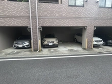 【東京都/世田谷区世田谷】パレ・ソレイユ世田谷二丁目 駐車場