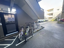 【東京都/杉並区高井戸東】クレストフォルム高井戸南 駐輪場