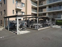 【東京都/杉並区上井草】グランノア杉並上井草 サウスコート 駐輪場