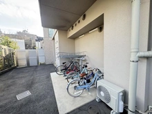 【東京都/三鷹市下連雀】プレミスト三鷹 駐輪場