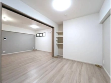 【東京都/台東区竜泉】ジュネシオン竜泉 洋室：リビング横約4.9帖の洋室