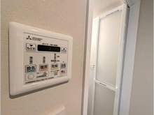 【東京都/台東区竜泉】ジュネシオン竜泉 浴室：浴室換気乾燥暖房機付き