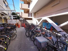 【東京都/杉並区梅里】新高円寺ロイヤルマンション 駐輪場