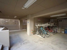 【東京都/杉並区成田東】デュオ・スカーラ阿佐ヶ谷 駐輪場